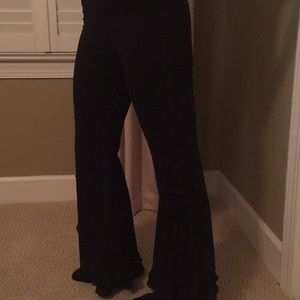 Adrianna papell size 6 pants! Run small